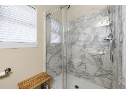 Tiny photo for 478 Pebble Beach Dr, Creswell, OR 97426 (MLS # 701466562)