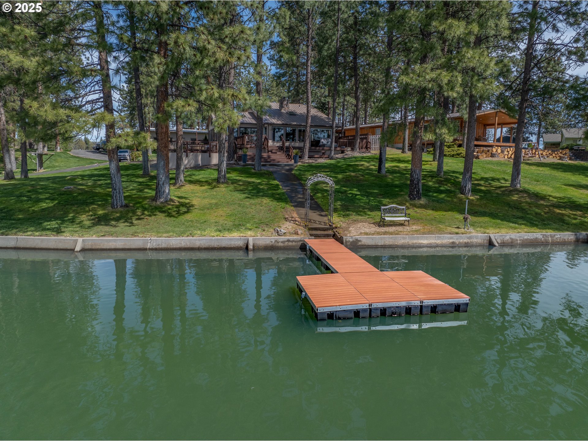 112 N SENTOSA LAKE RD