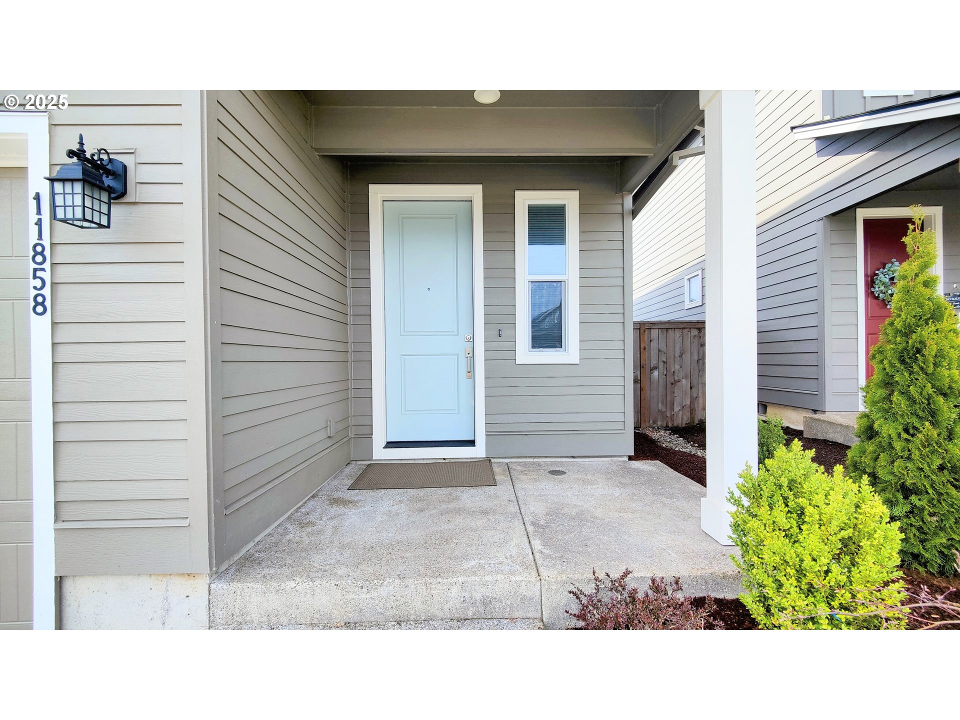 11858 SE HORSE TAIL FALLS WAY