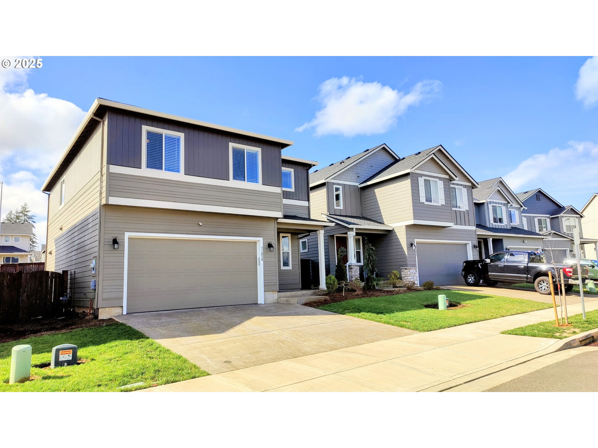 11858 SE HORSE TAIL FALLS WAY