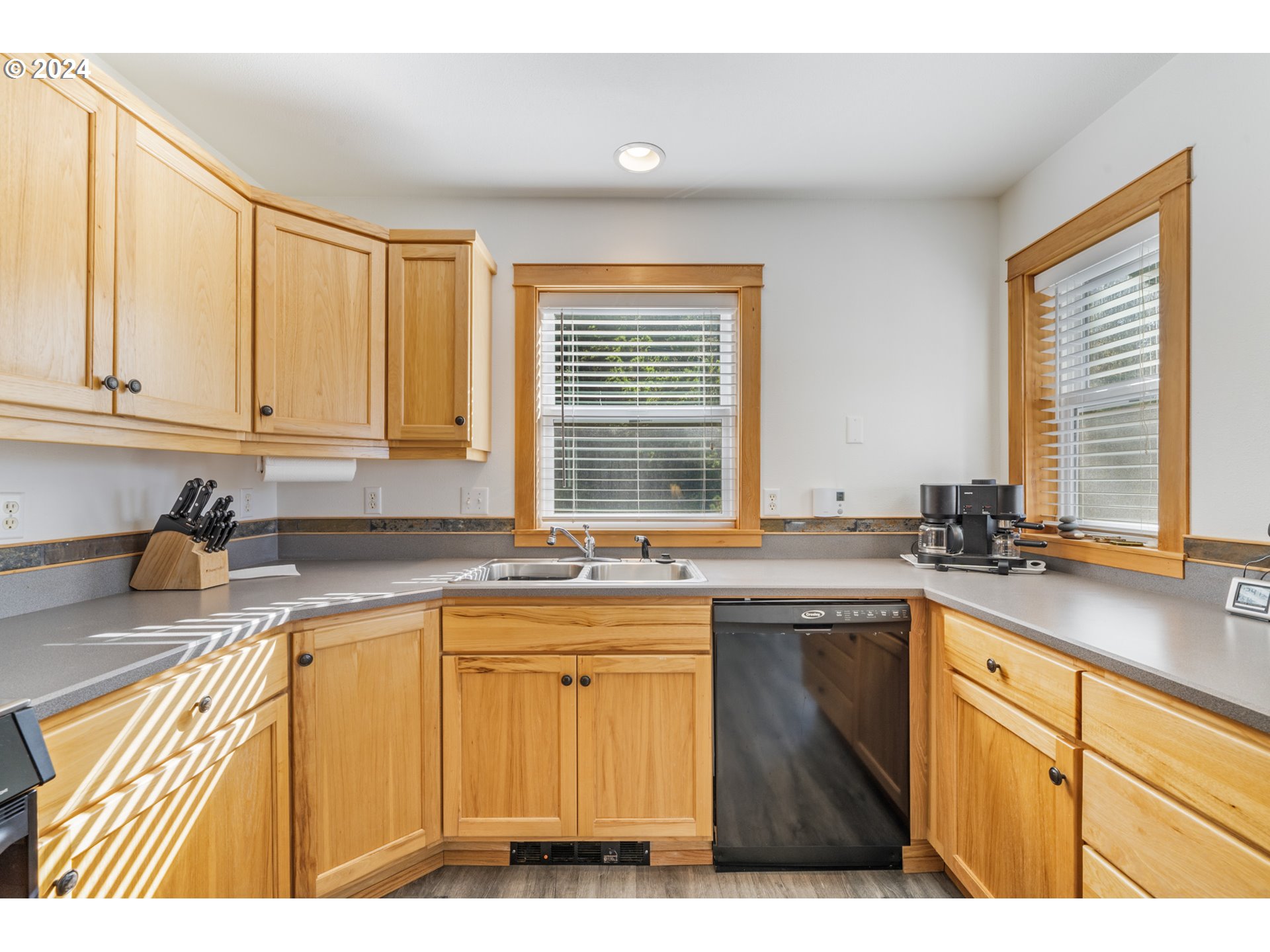 Oceanside, Oregon 97134, United States, 2 Bedrooms Bedrooms, ,2 BathroomsBathrooms,Residential,Active,36619