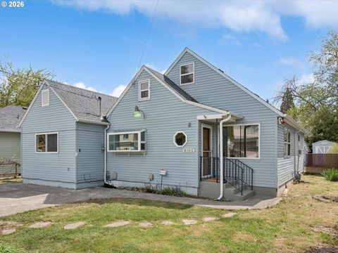 6102 SE KNAPP ST Portland OR 97206