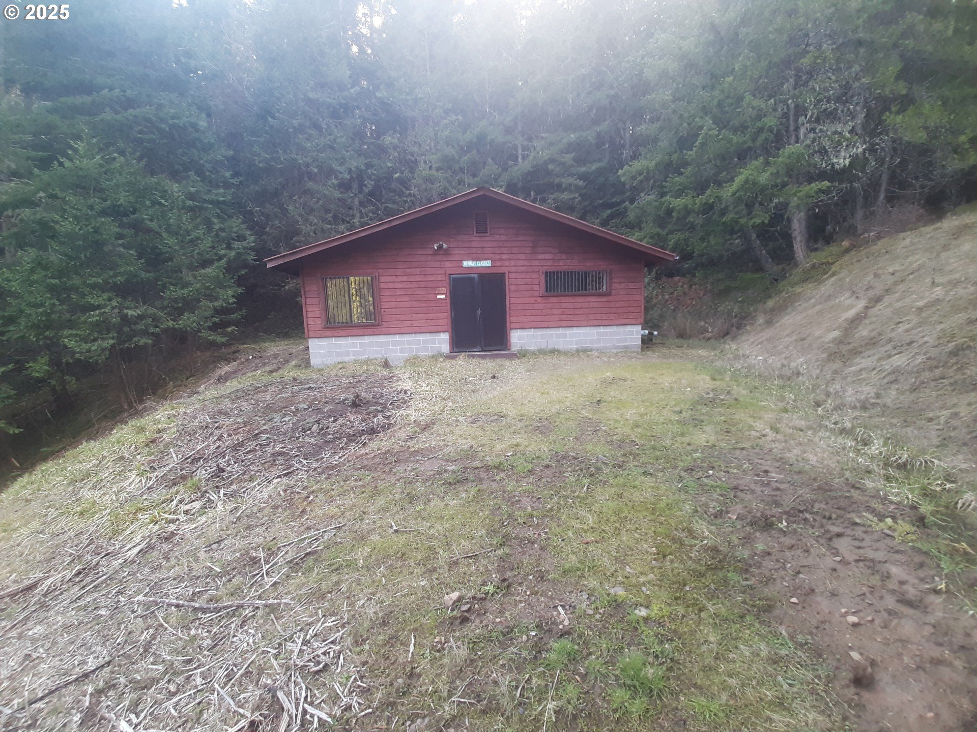 Days Creek, Oregon 97429, United States, 3 Bedrooms Bedrooms, ,2 BathroomsBathrooms,Residential,Active,152972