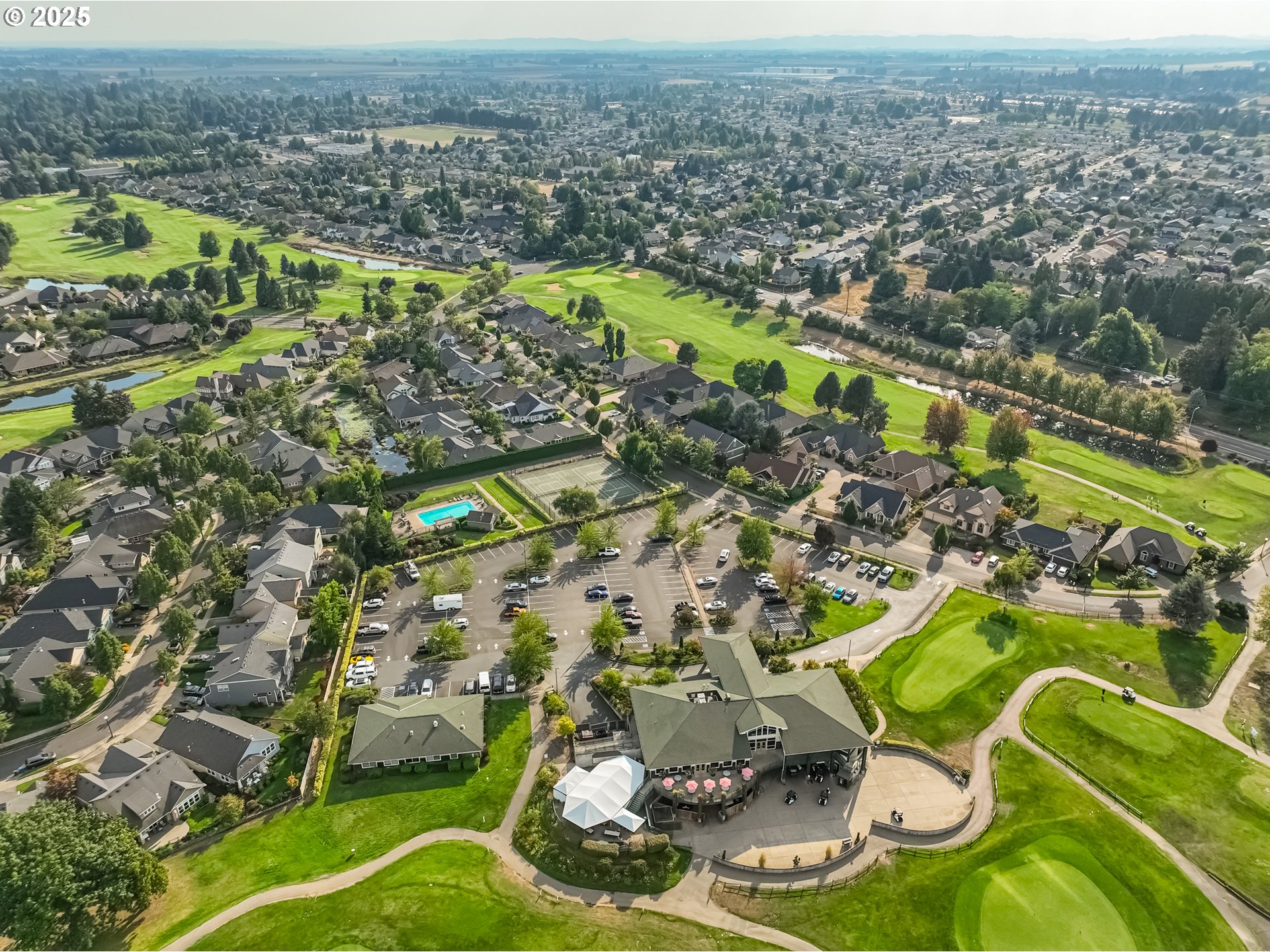 Woodburn, Oregon 97071, United States, 4 Bedrooms Bedrooms, ,2 BathroomsBathrooms,Residential,Active,199074