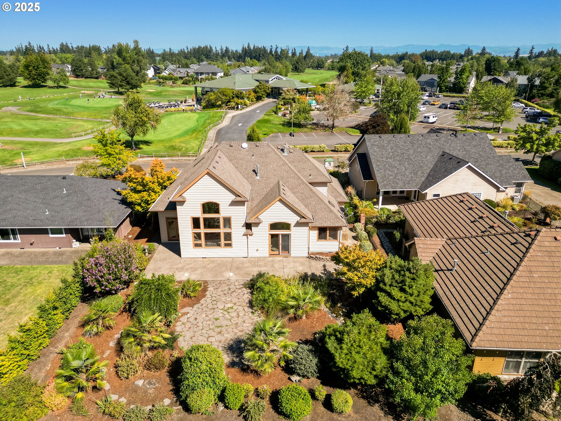 Woodburn, Oregon 97071, United States, 4 Bedrooms Bedrooms, ,2 BathroomsBathrooms,Residential,Active,199074