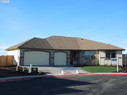 Photo of 4912 NE 132nd Cir, Vancouver, WA 98686 (MLS # 751759322)