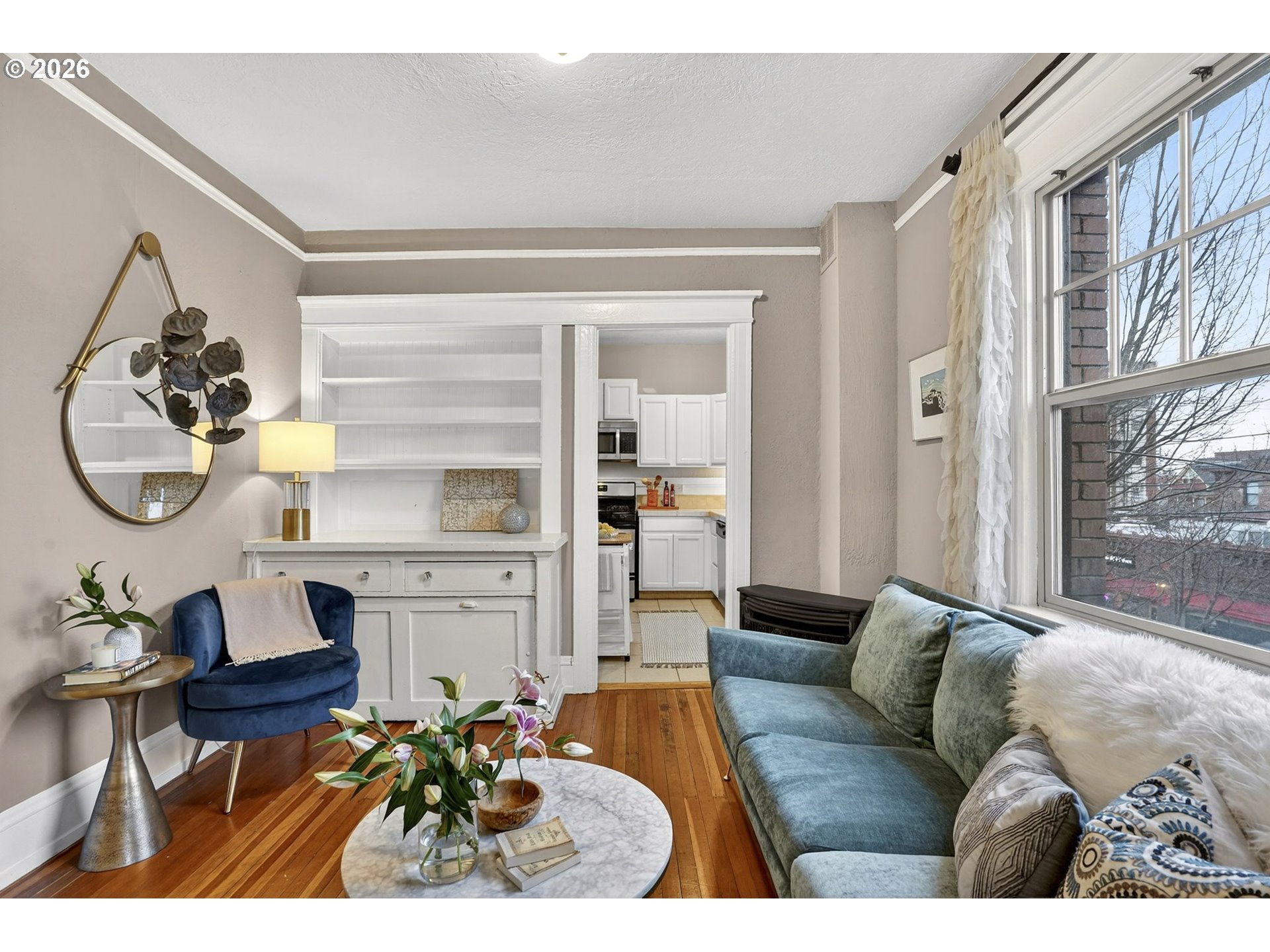 2109 NW IRVING ST 205