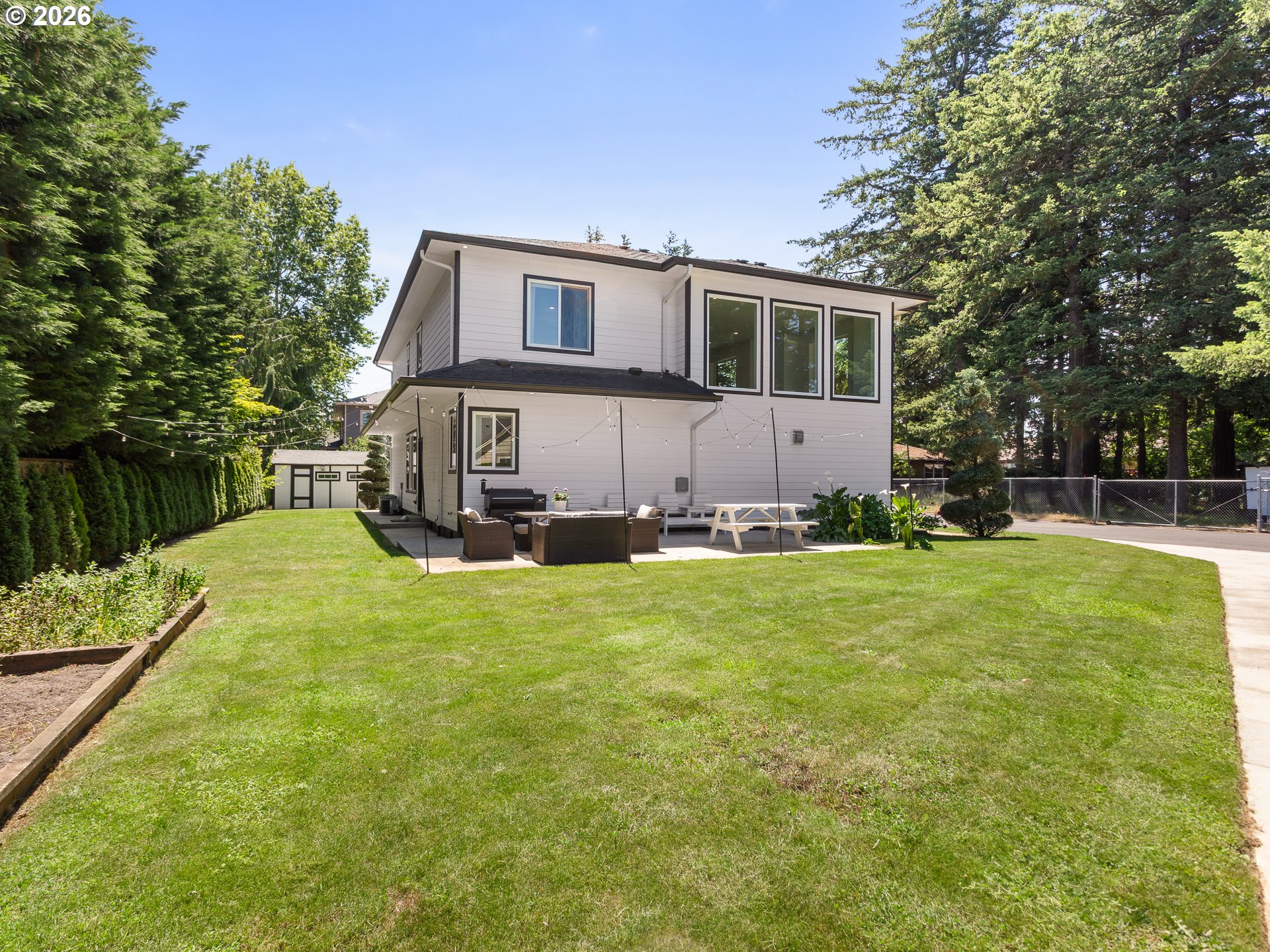 483 SW CHERRY PARK RD