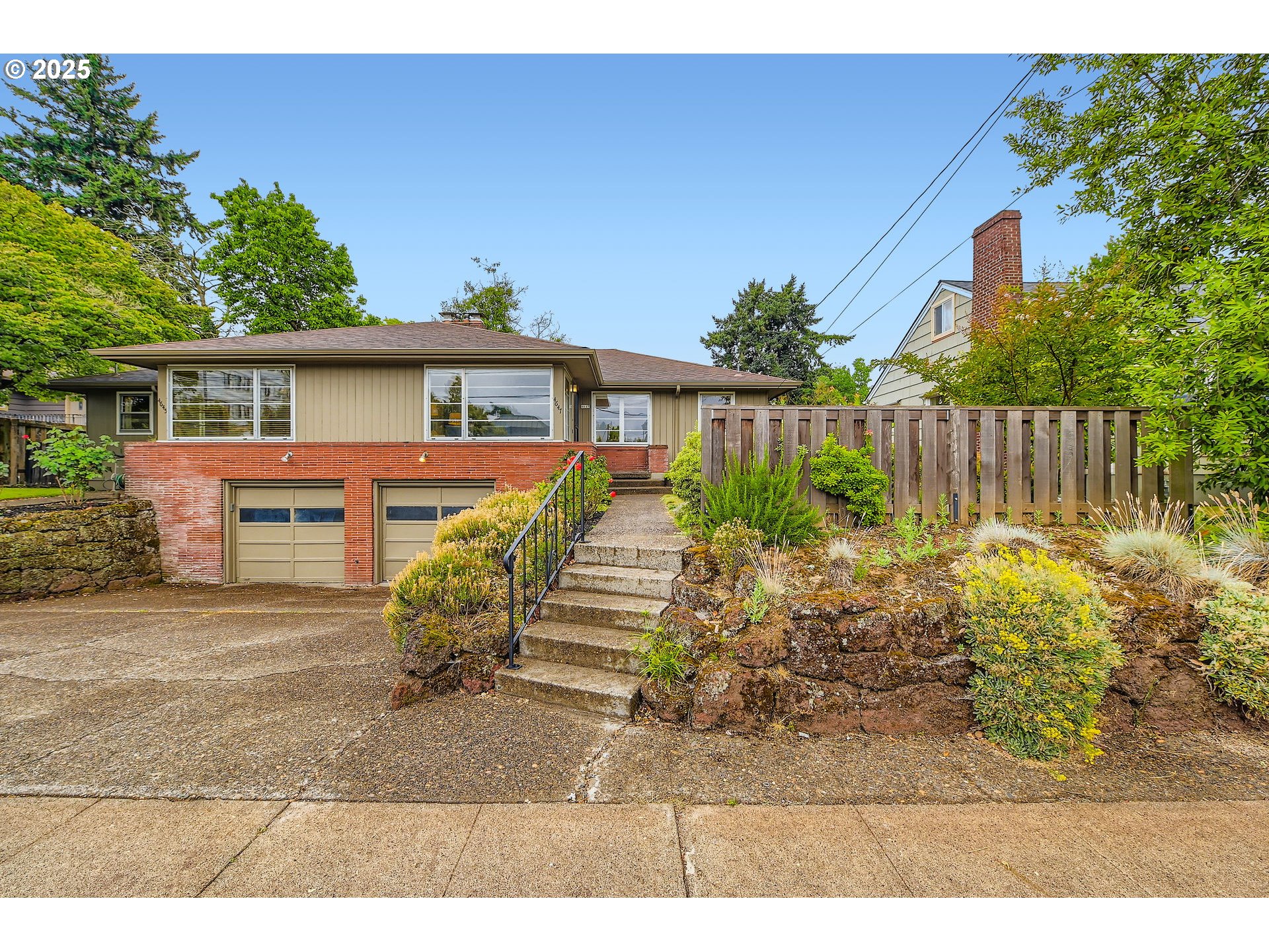 4645 NE 42ND AVE
