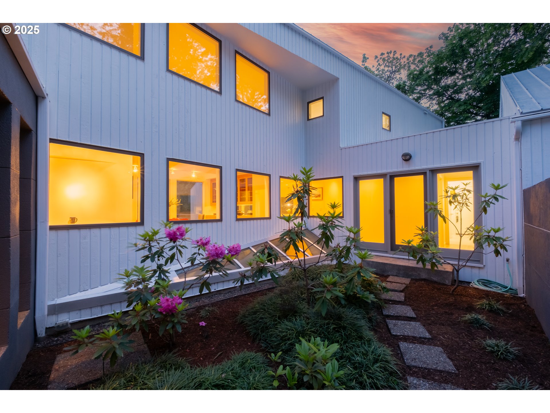 2790 NW SULPHUR SPRINGS RD