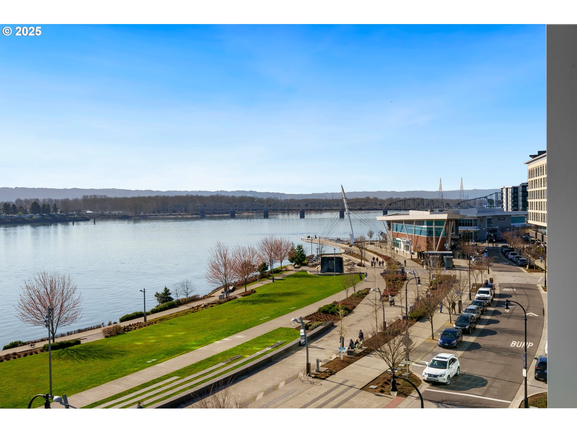 590 WATERFRONT WAY 404