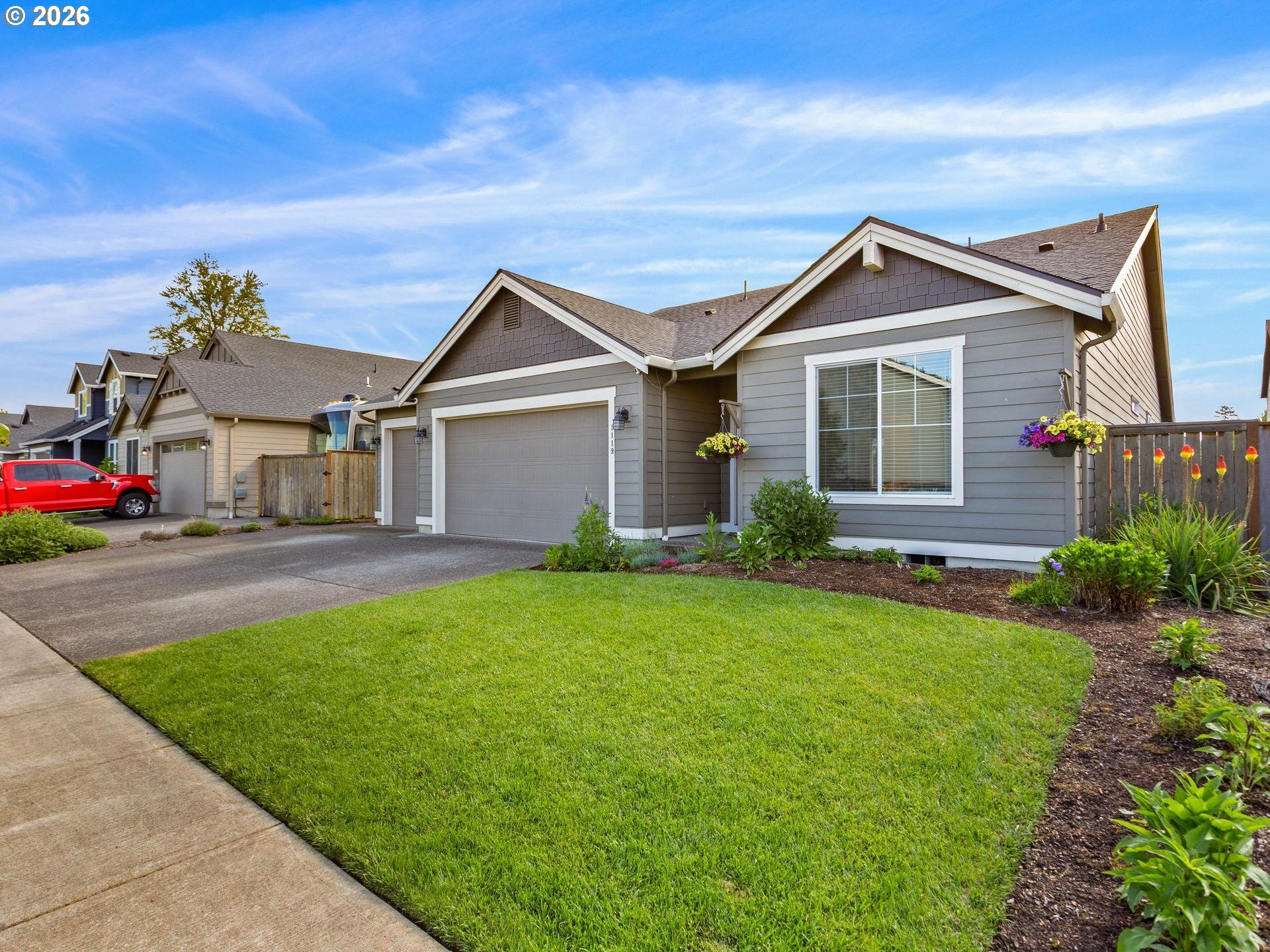 1119 NE 11TH AVE
