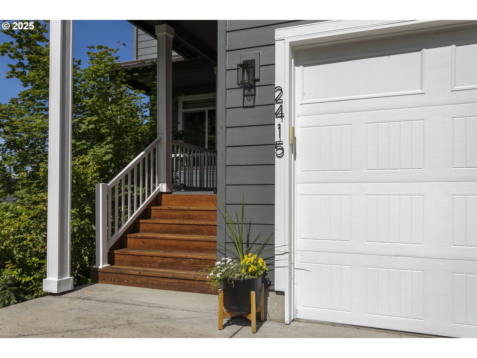 2415 NE 125TH AVE
