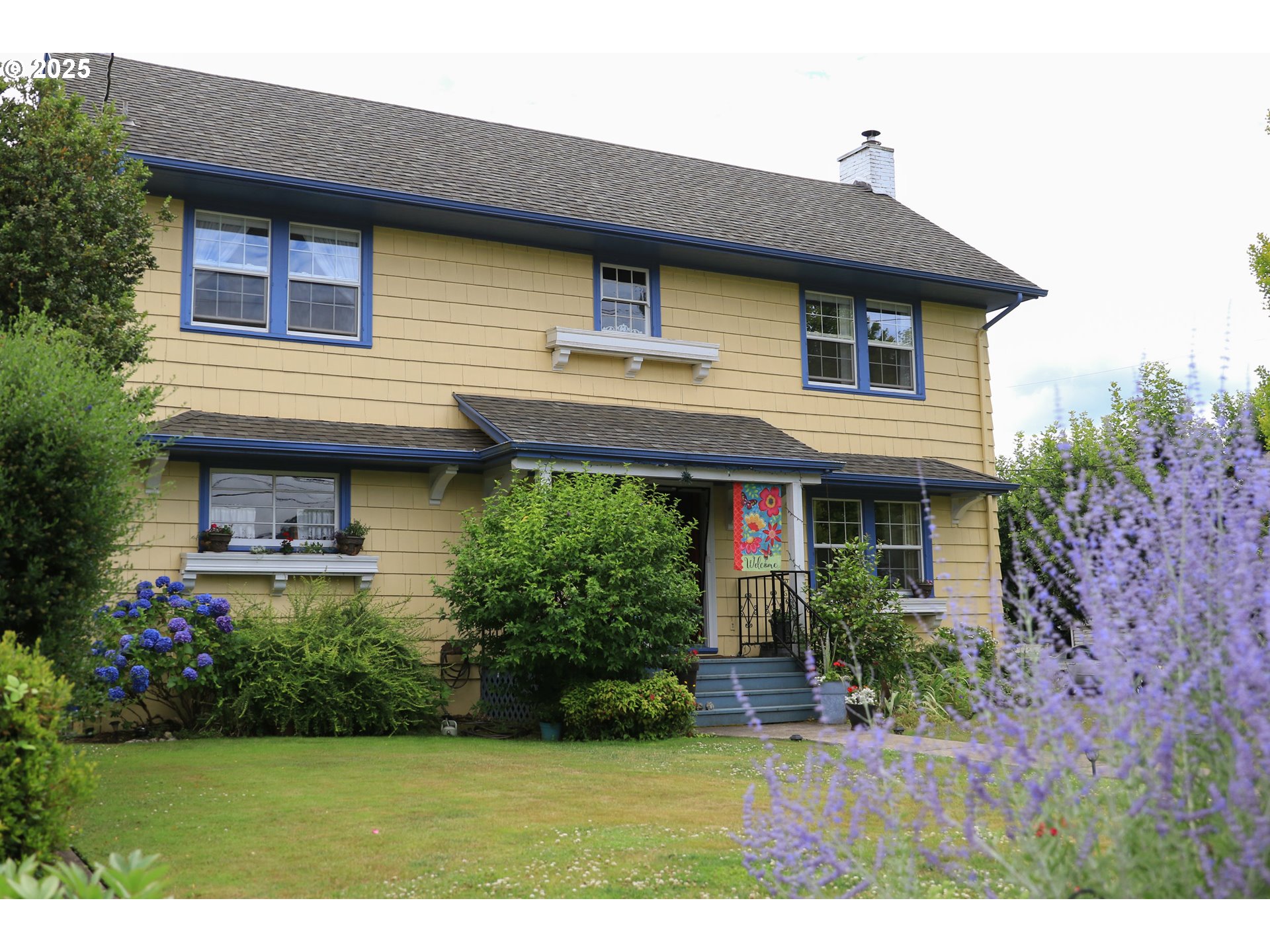 648 W MAIN ST