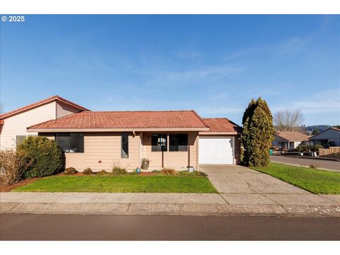 1205 E JOHNSON CT Newberg OR 97132