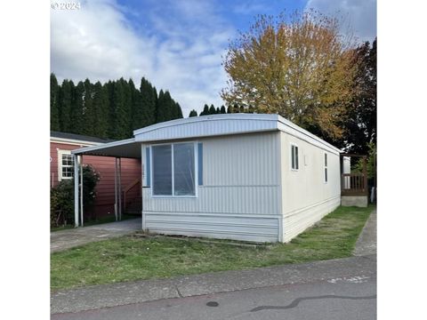 A home in Keizer