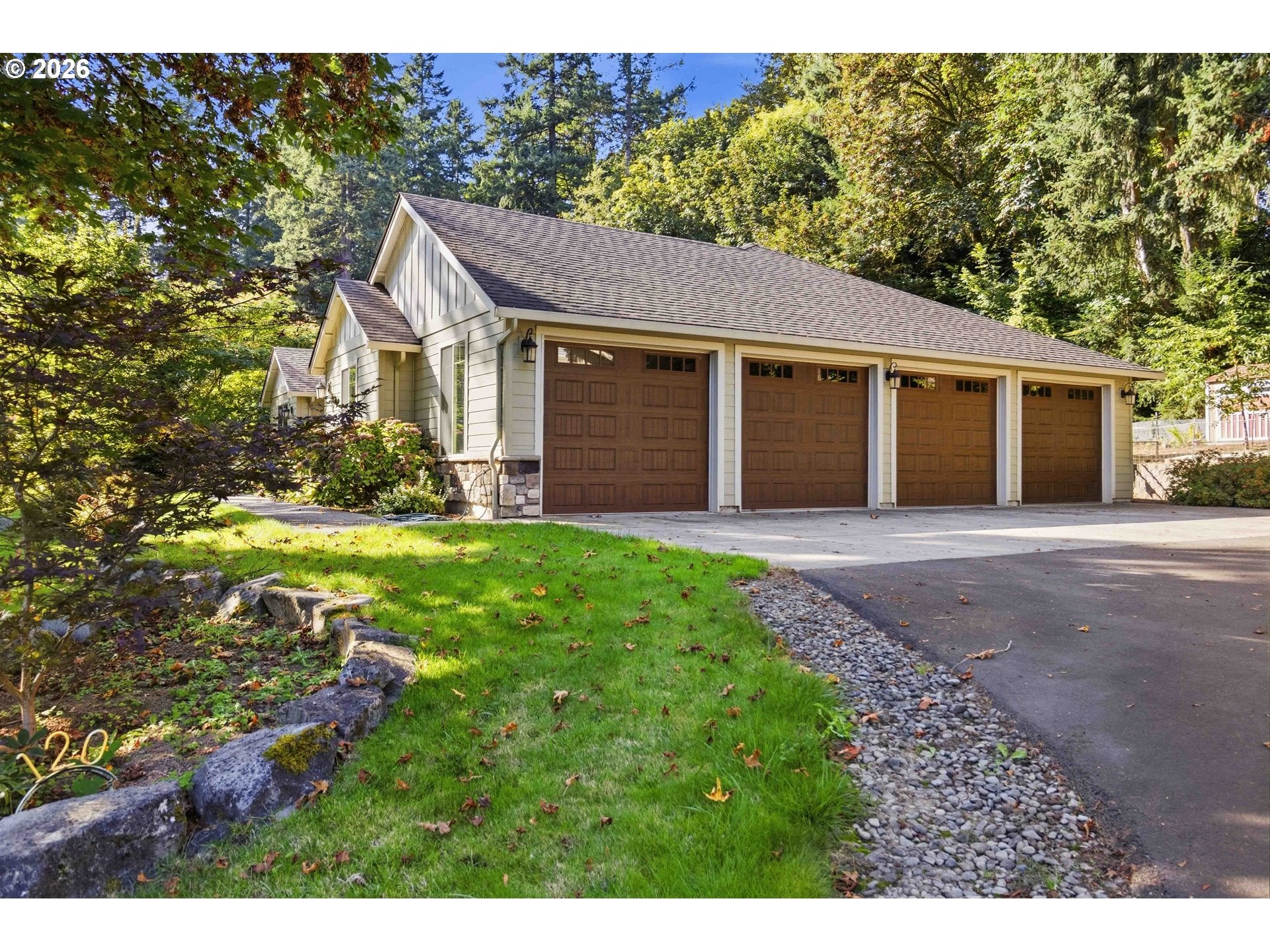 120 MAPLE RIDGE RD