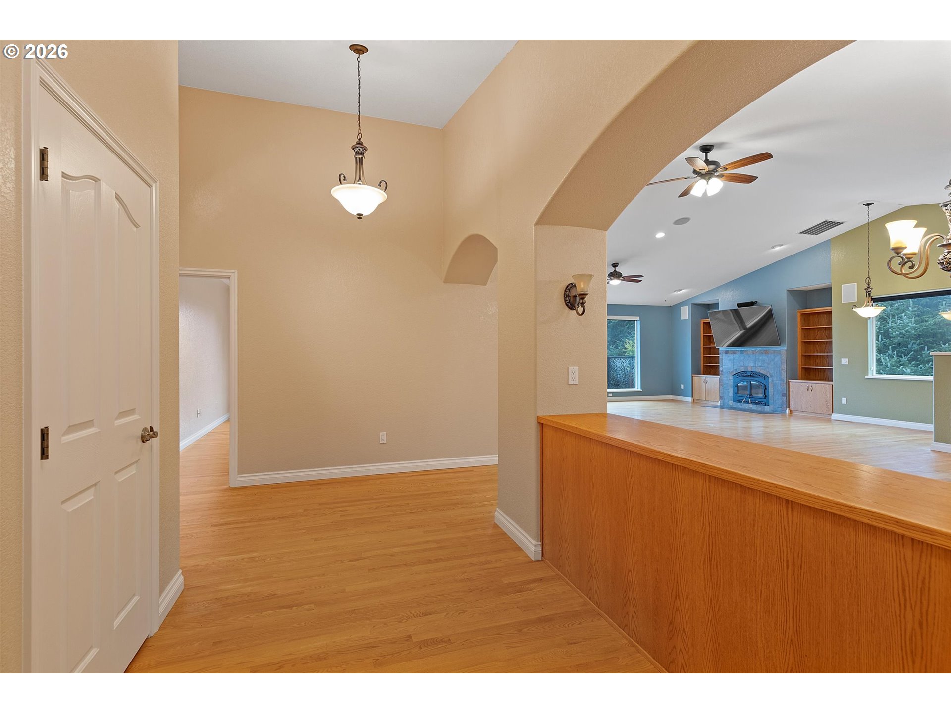 90 Cape Foulweather LN