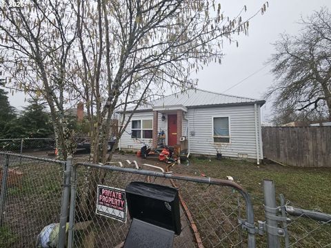 216 NE YAMHILL ST Sheridan OR 97378