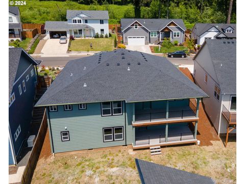 A home in Cottage Grove