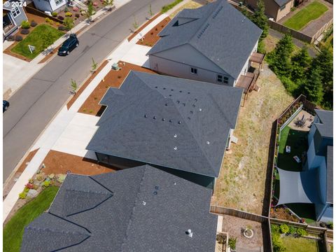 A home in Cottage Grove