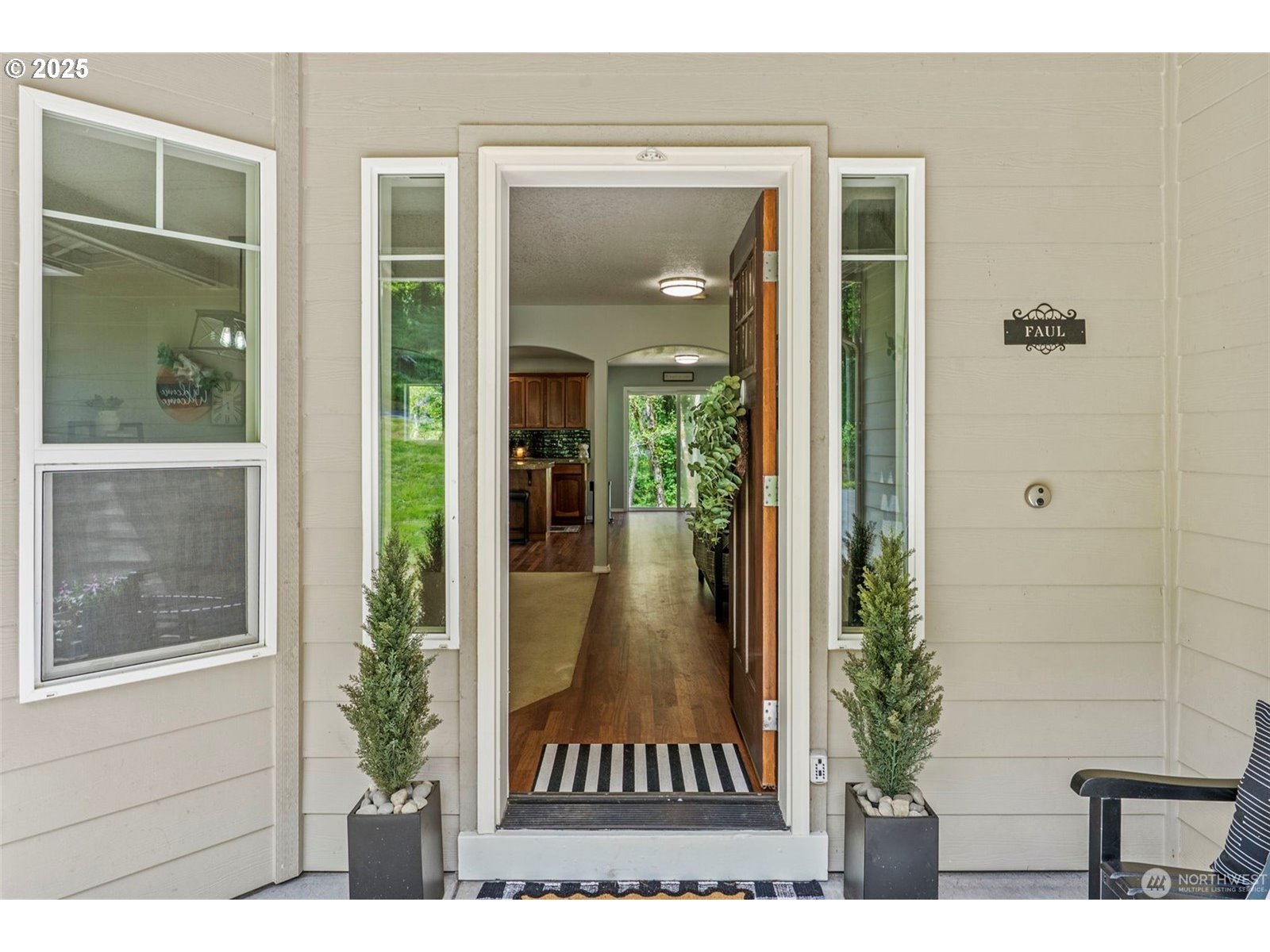 208 SALMONBERRY LN