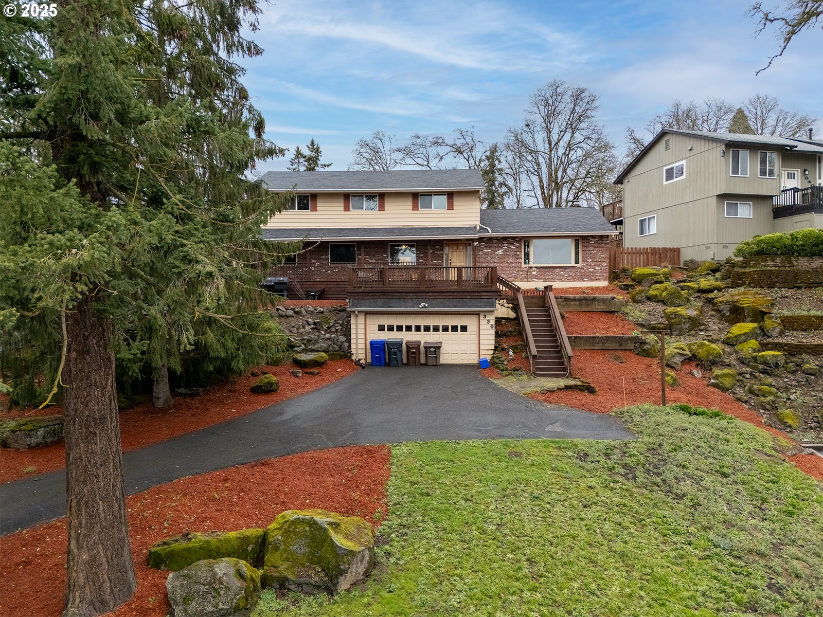330 PATRICIA DR
