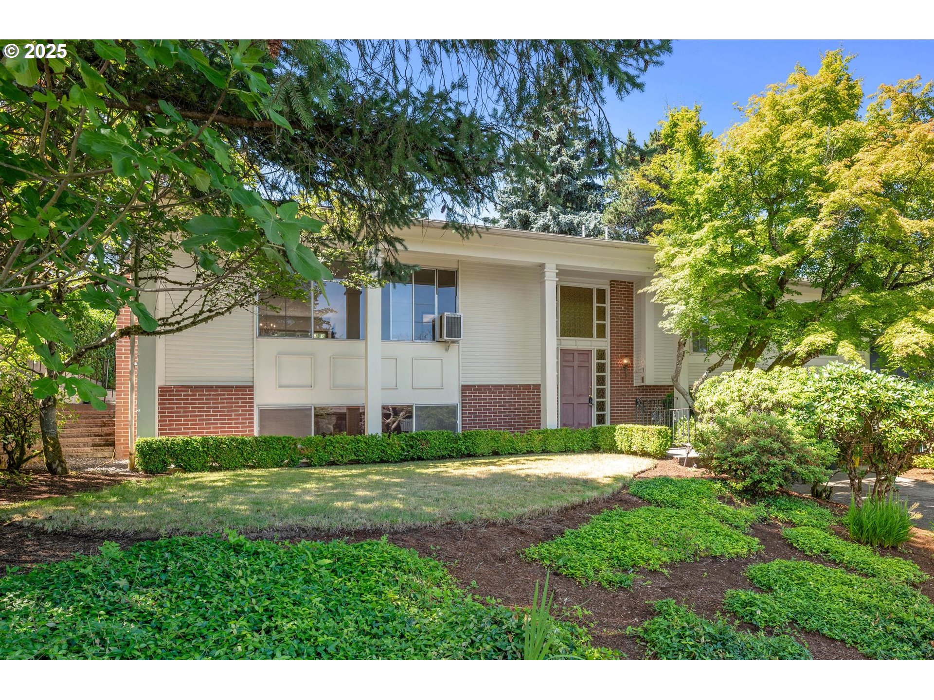 2932 SW COLLINS CT