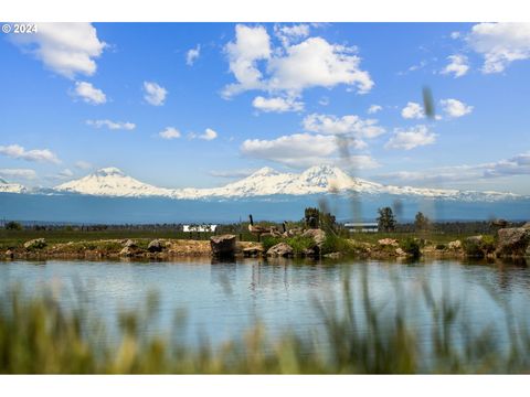 13501 SW RIGGS RD Powell Butte OR 97753