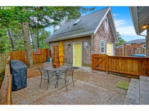 A home in Depoe Bay