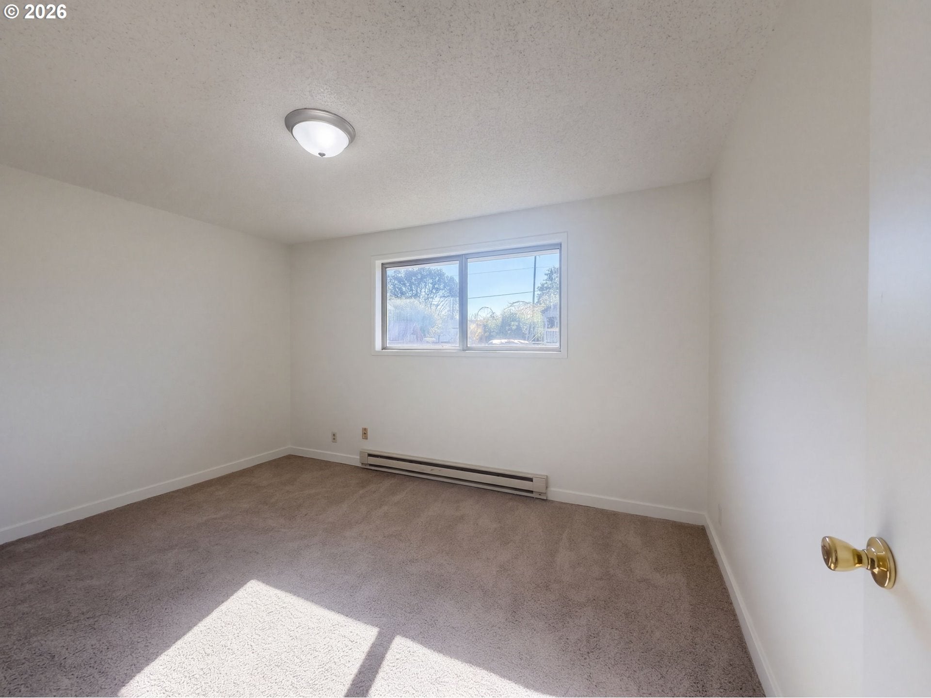 324 N 5TH ST