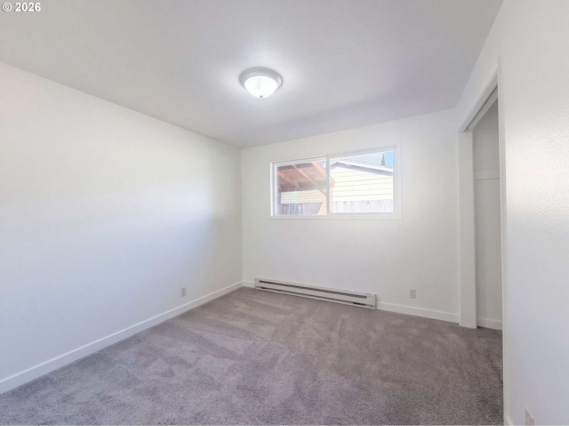 324 N 5TH ST