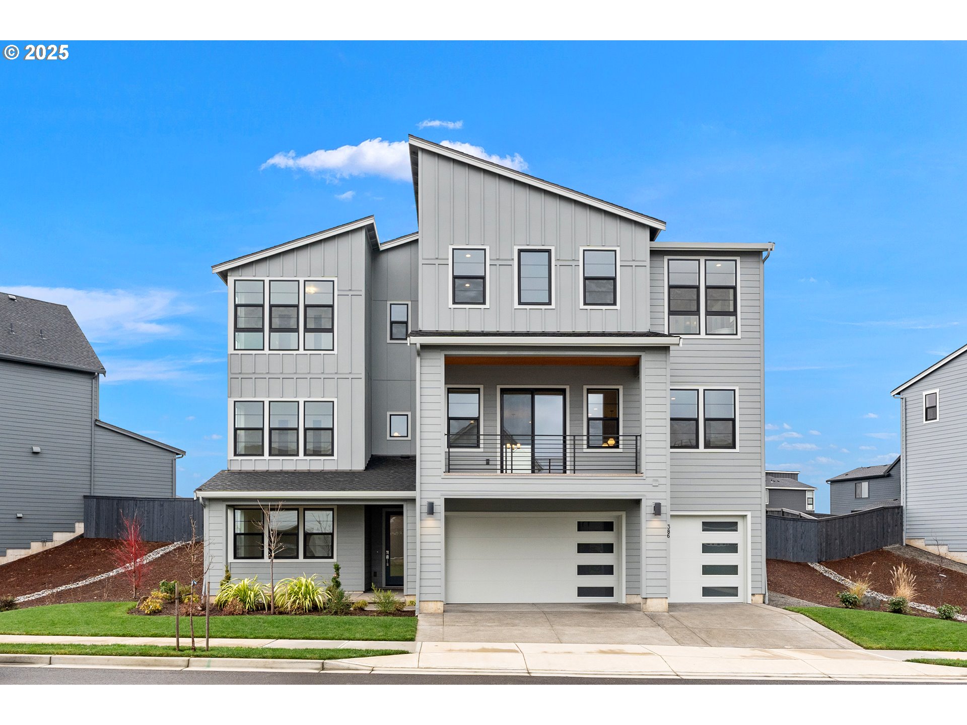 Photo 1 of 46 — 386 W FIR LOOP, Washougal, WA 98671
