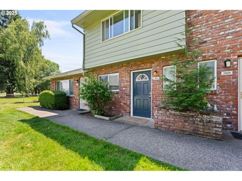 2062 NE HOGAN DR Gresham OR 97030