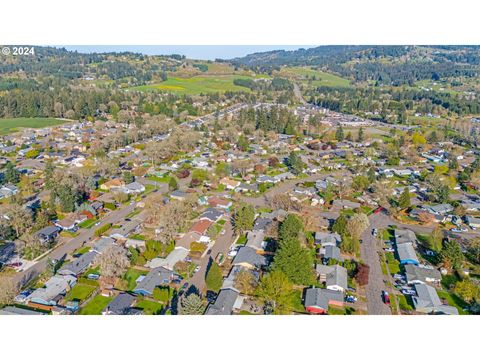 A home in Newberg