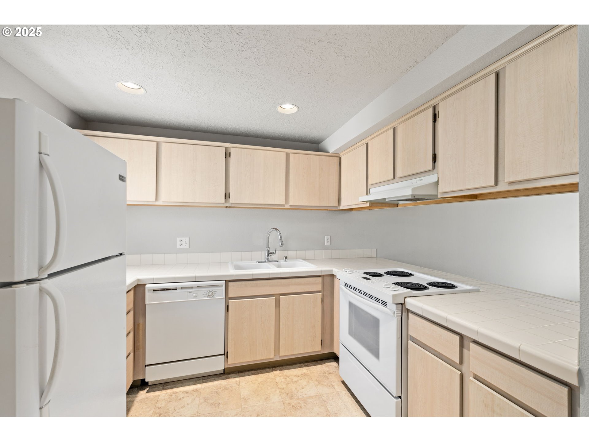4000 NE 109TH AVE G209