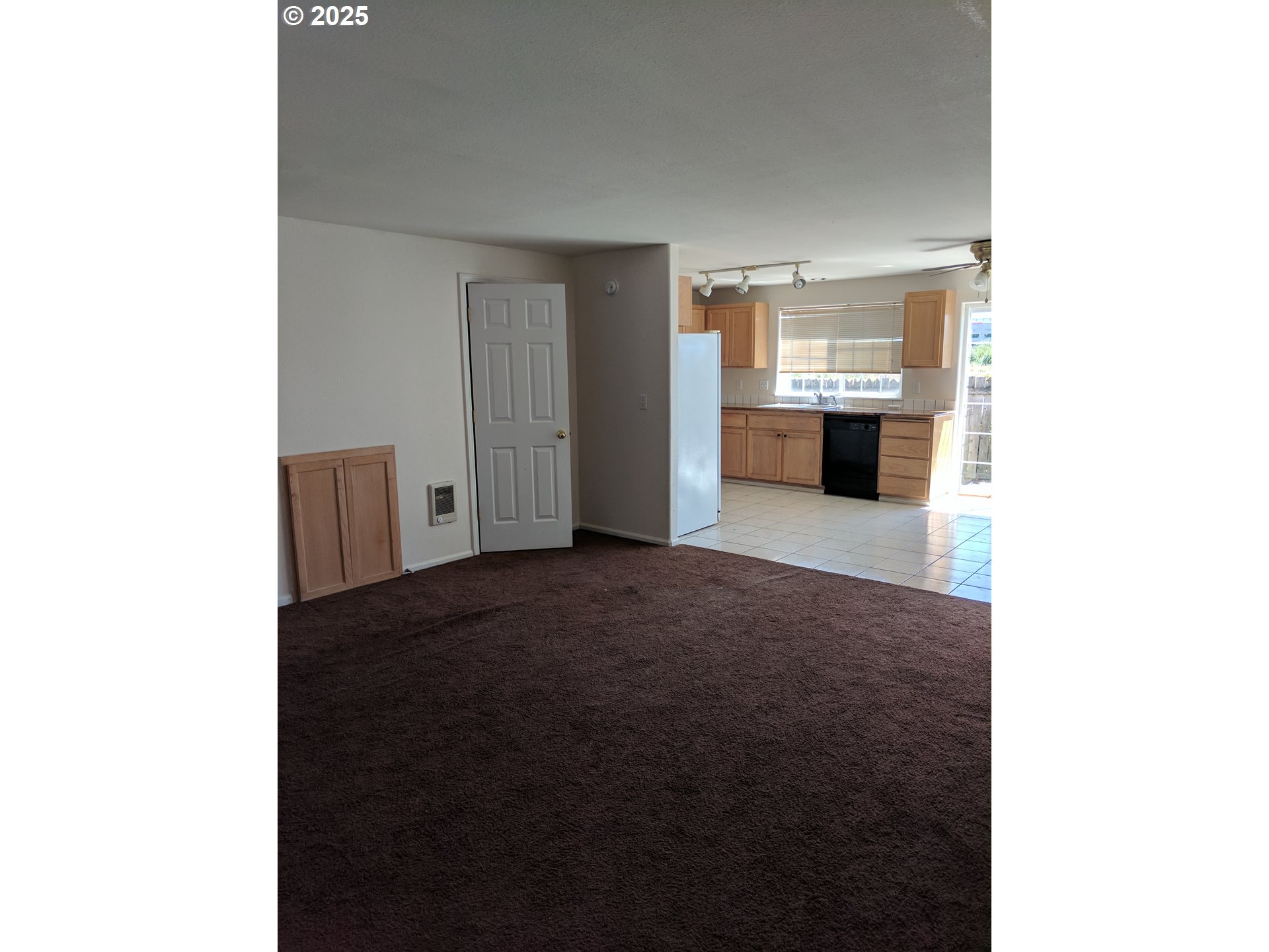 4462/4470 FERGUS AVE