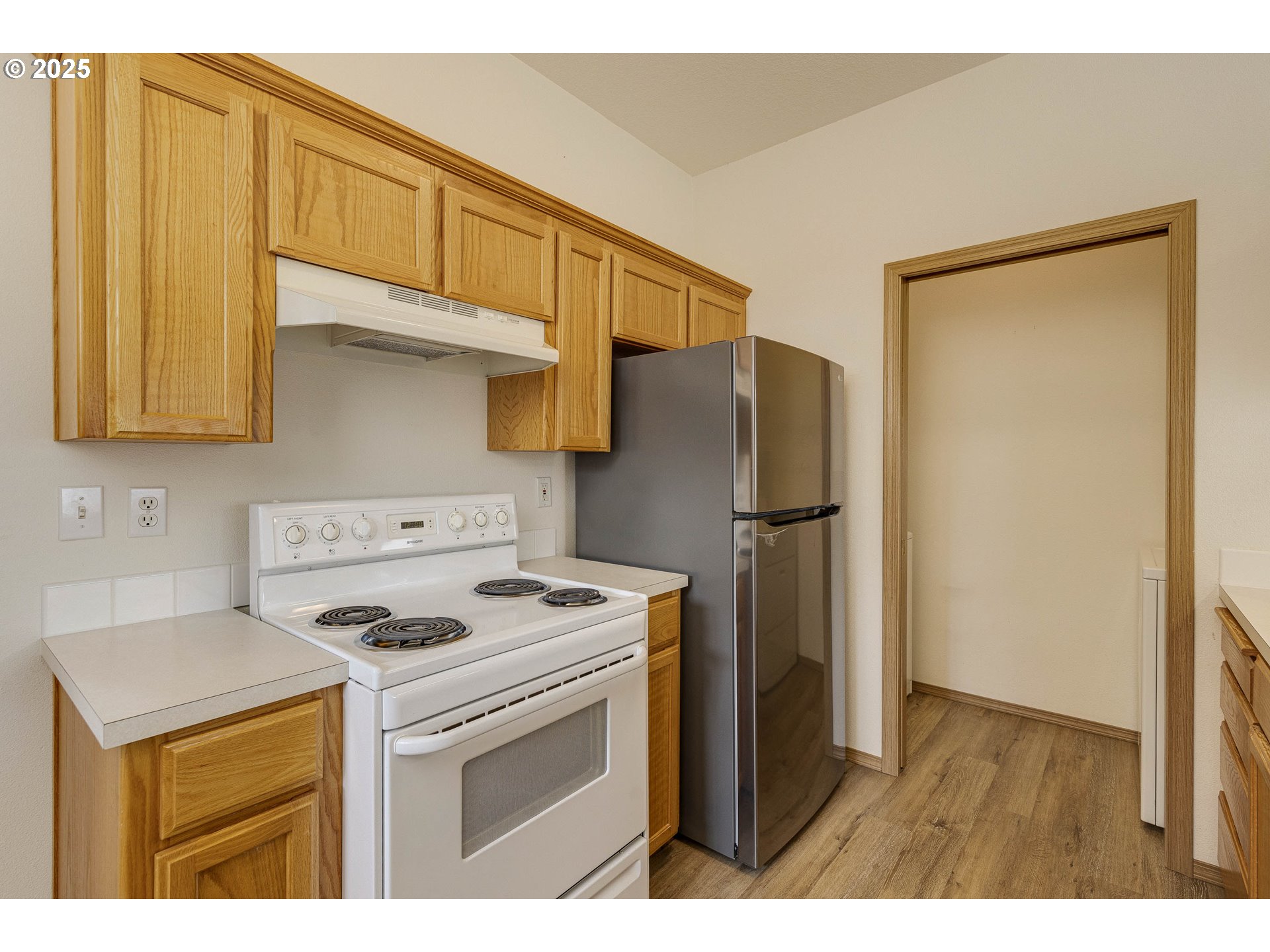 Newberg, Oregon 97132, United States, 2 Bedrooms Bedrooms, ,2 BathroomsBathrooms,Residential,Active,95948