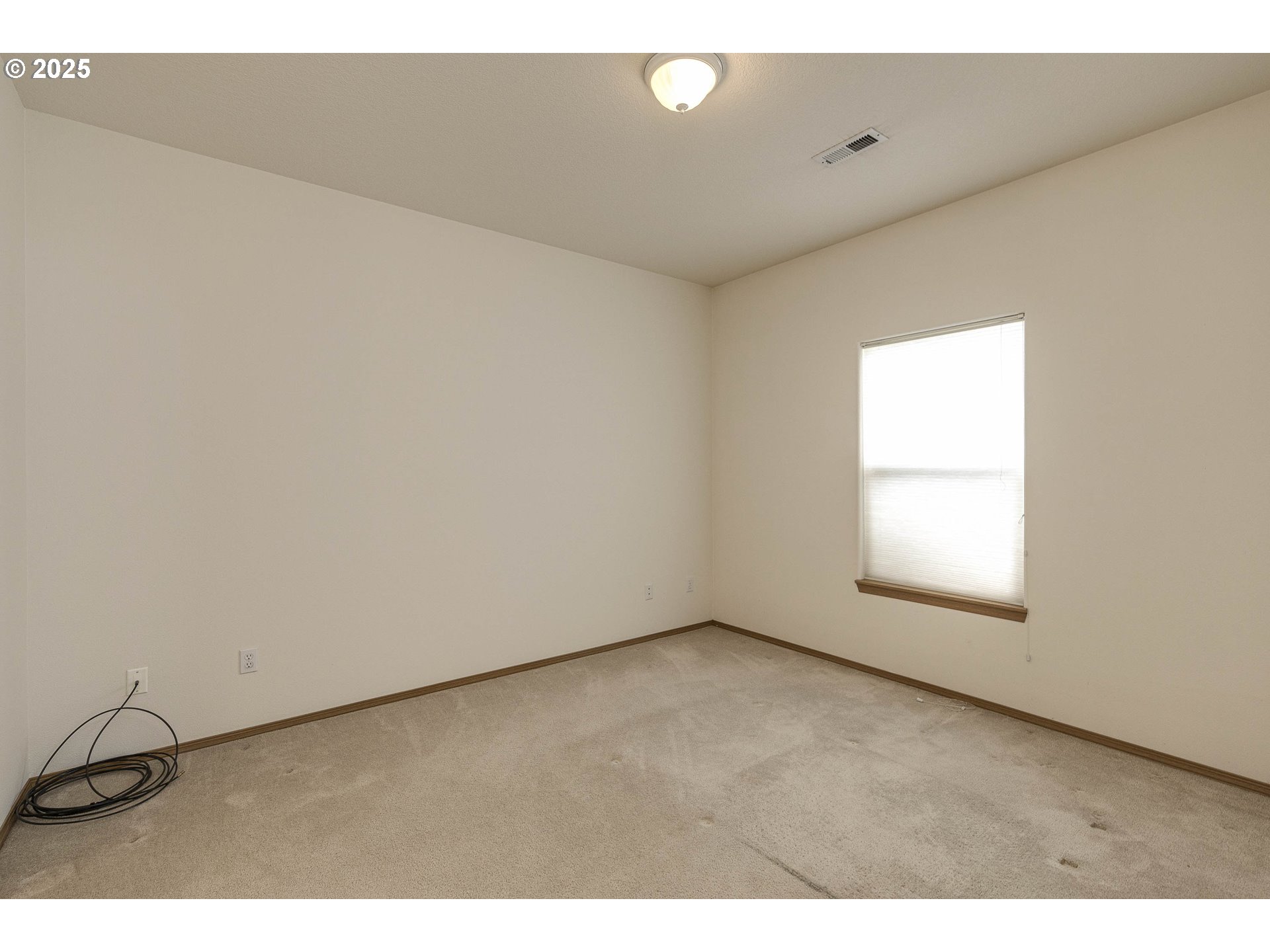 Newberg, Oregon 97132, United States, 2 Bedrooms Bedrooms, ,2 BathroomsBathrooms,Residential,Active,95948