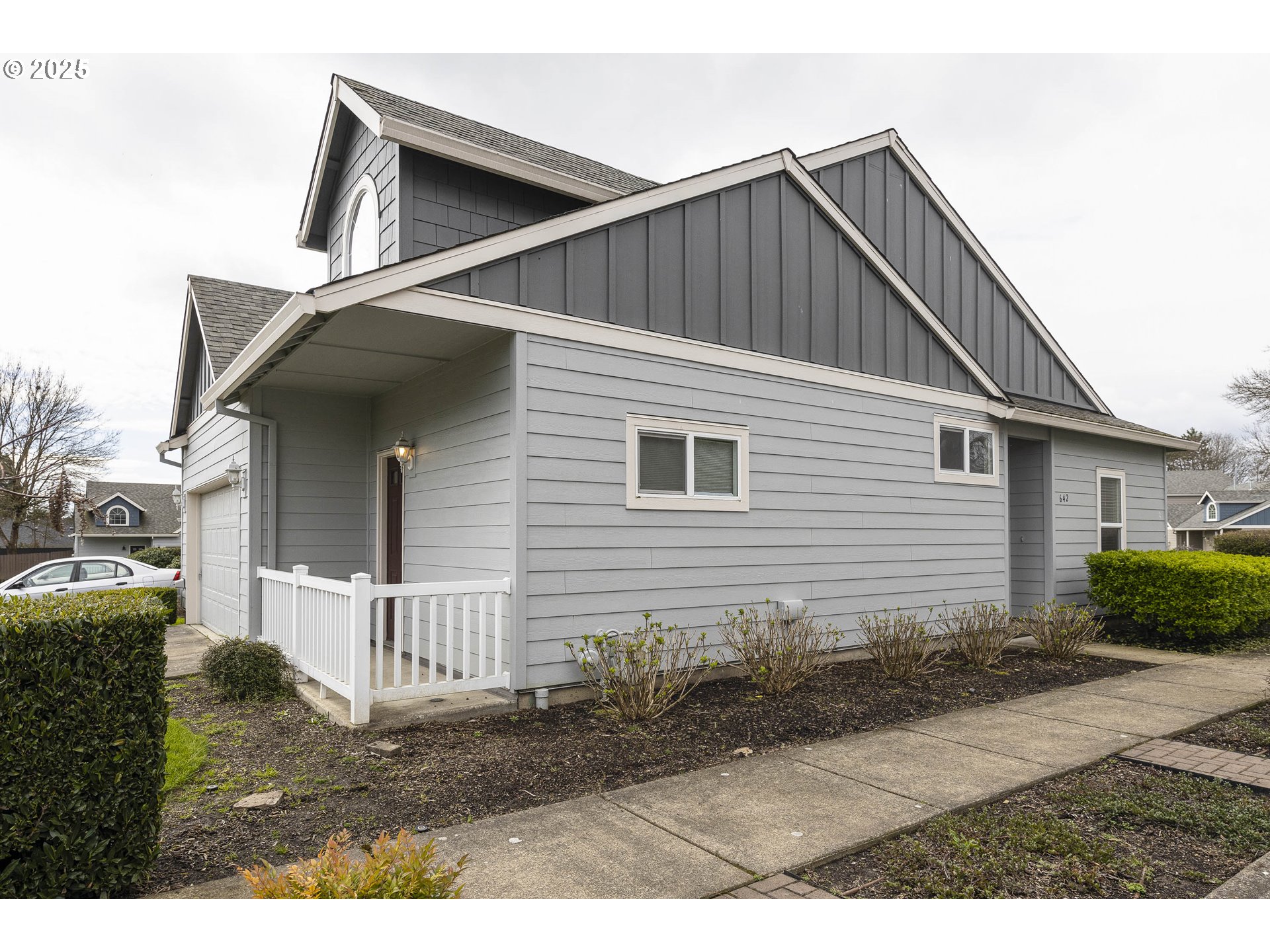 Newberg, Oregon 97132, United States, 2 Bedrooms Bedrooms, ,2 BathroomsBathrooms,Residential,Active,95948