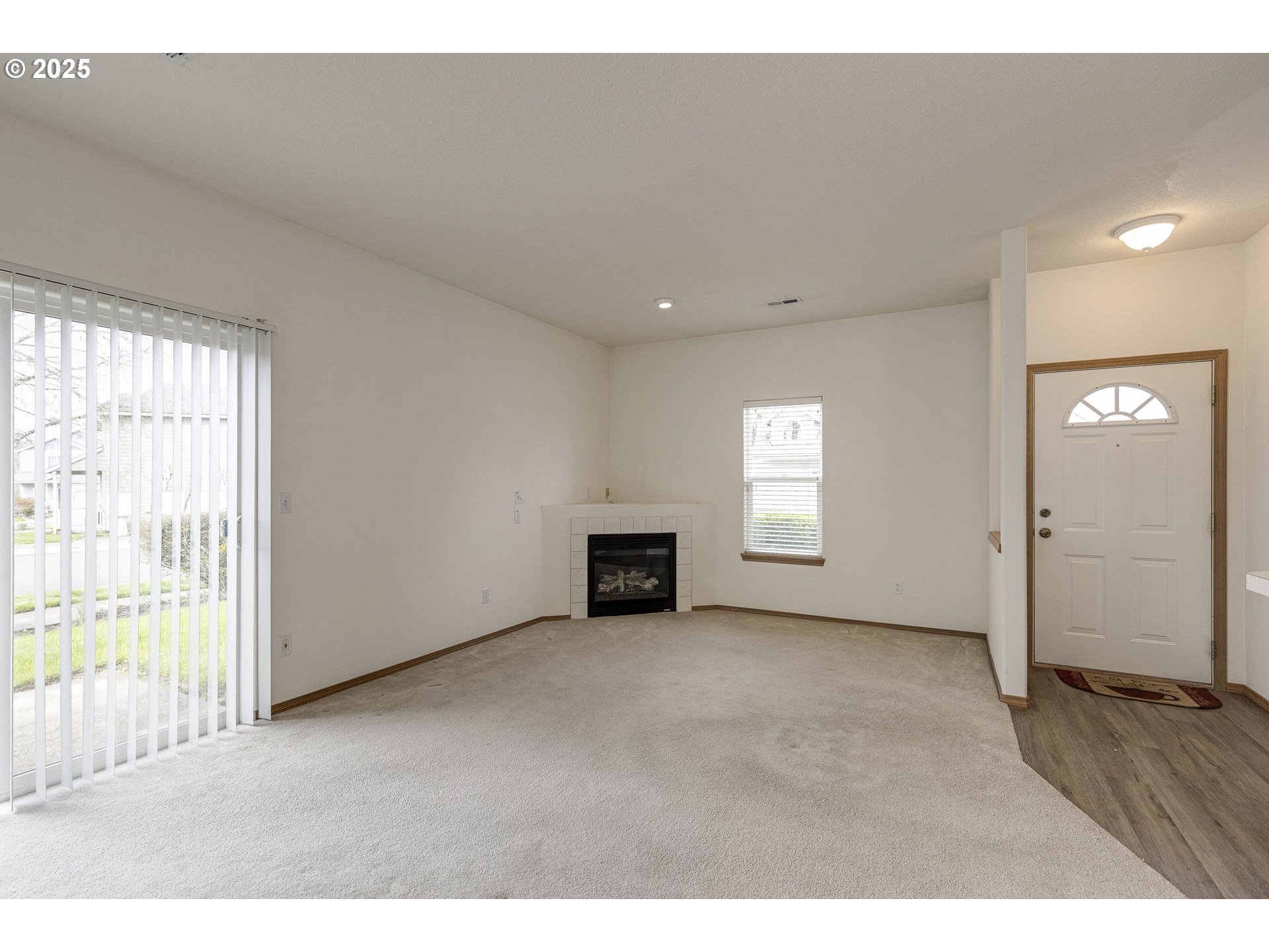 Newberg, Oregon 97132, United States, 2 Bedrooms Bedrooms, ,2 BathroomsBathrooms,Residential,Active,95948