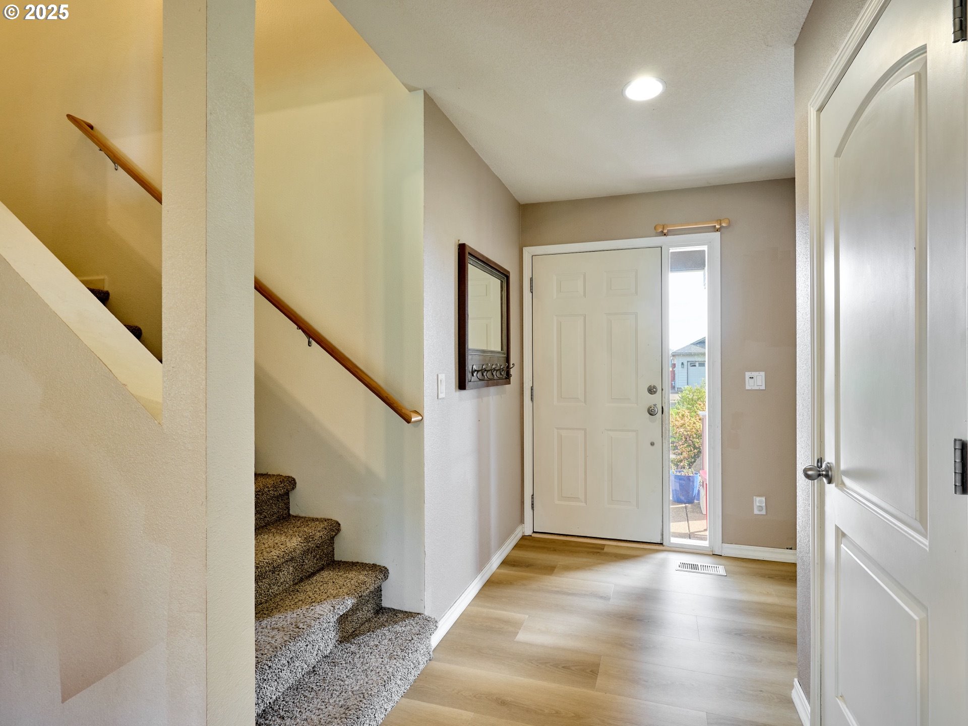 2498 DORSEY DR