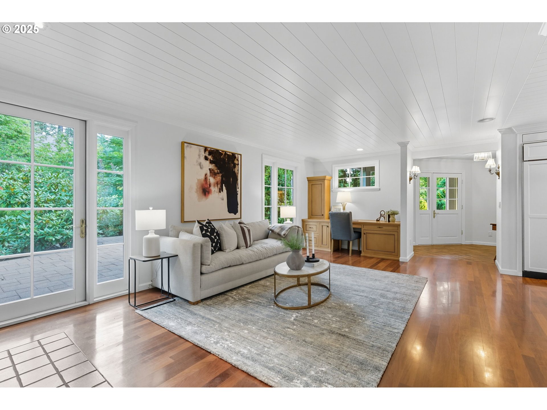 642 IRON MOUNTAIN BLVD