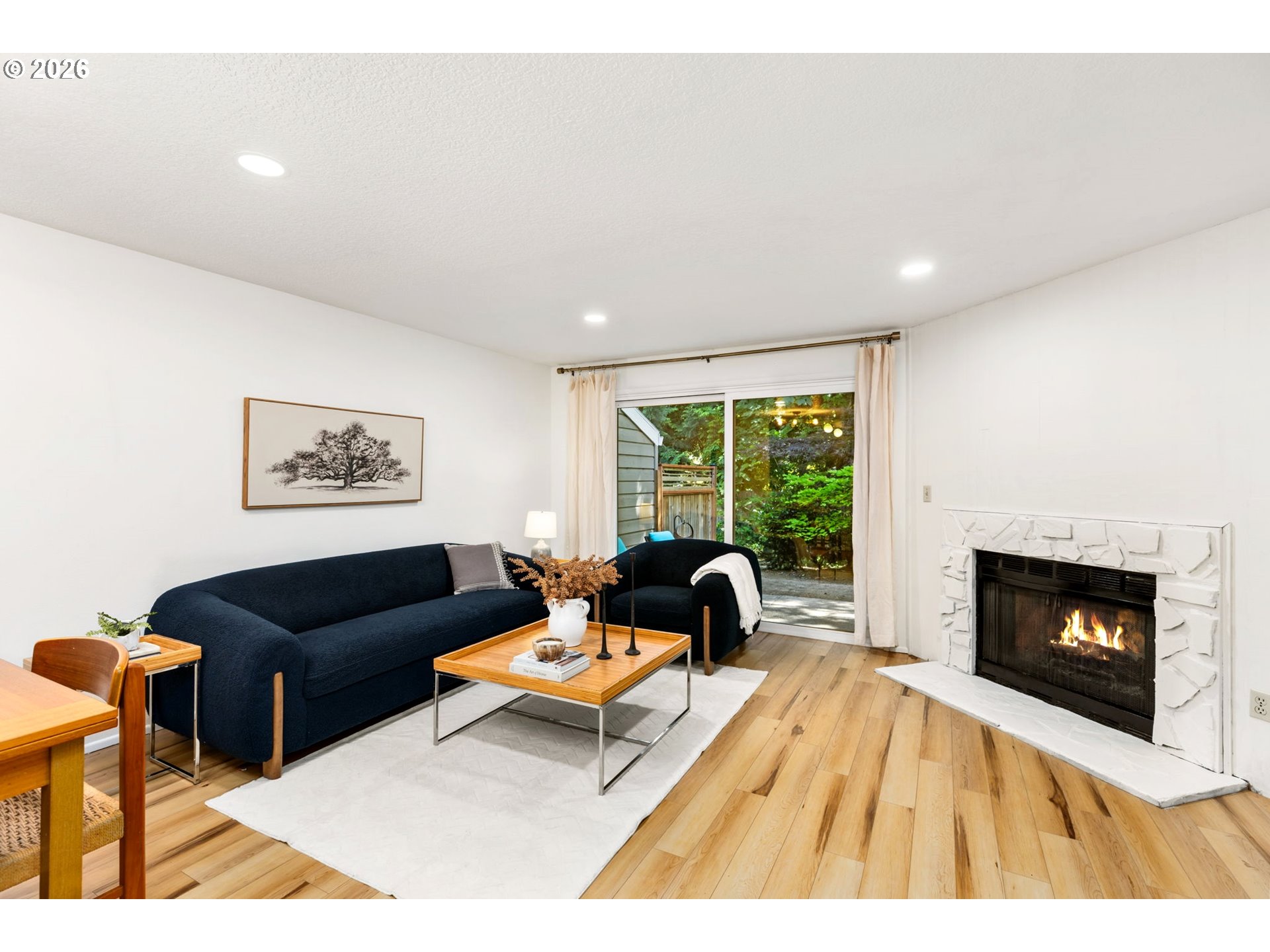 4880 SW SCHOLLS FERRY RD 16