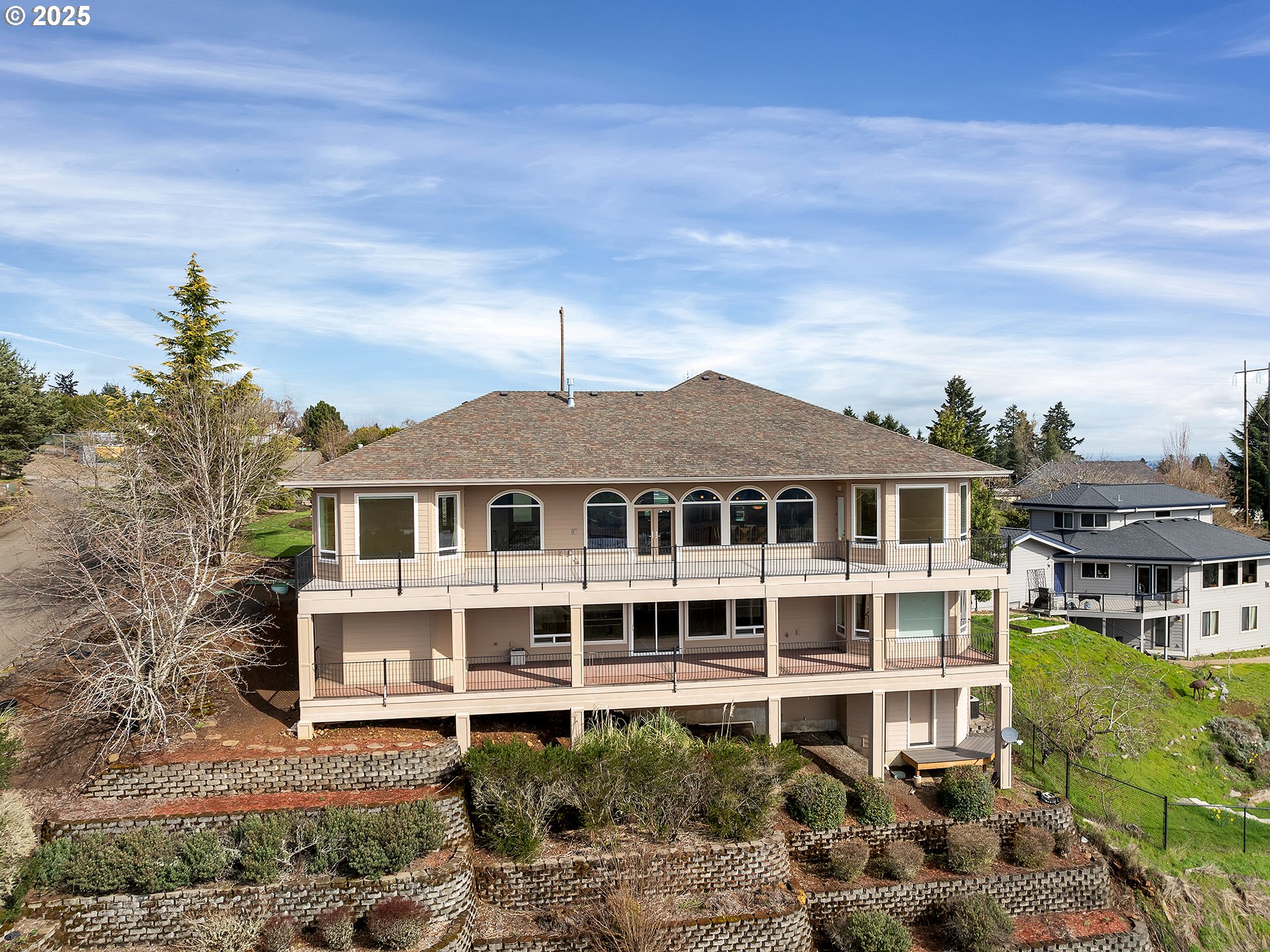 3480 EOLA DR NW