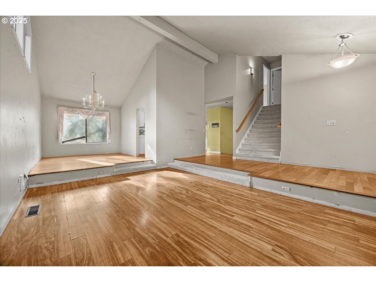 17427 SW RIVENDELL DR