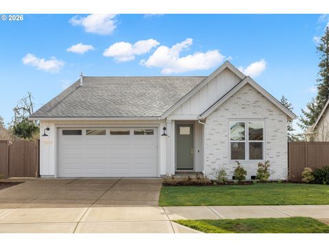 1957 S FIR LOOP Canby OR 97013