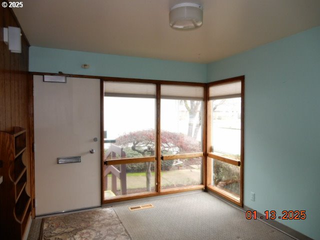 540 W 10TH AVE