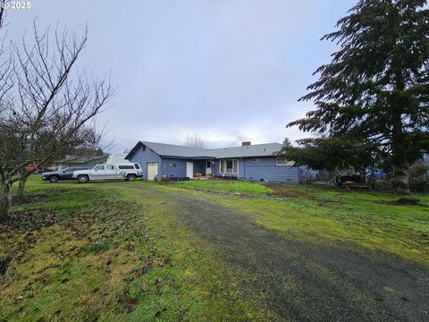 A home in Roseburg