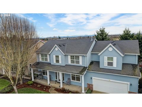 A home in Scappoose